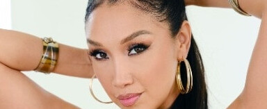 Featured image for Vicki Chase's profile article